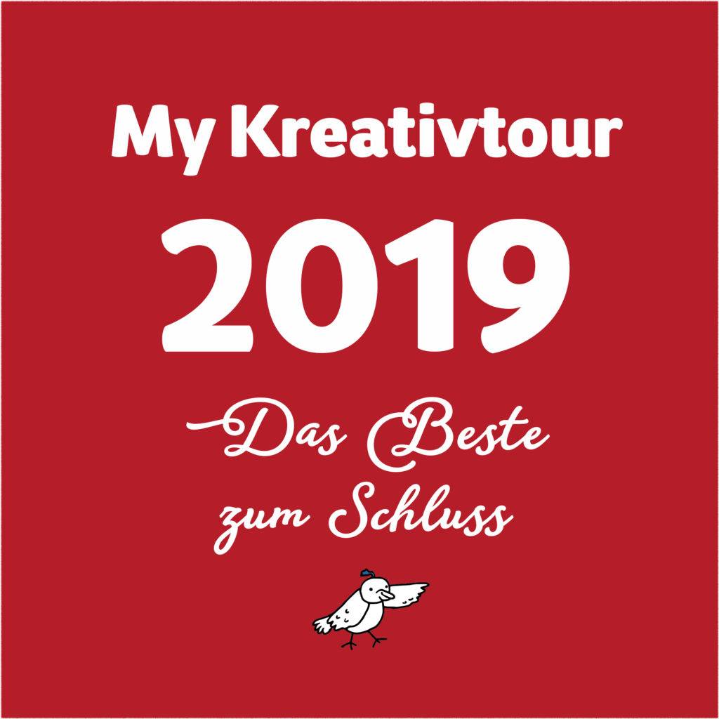 Das Beste zum Schluss 2019 Grafik, weißer Text auf rotem Hintergrund. Ein kleiner illustrierter Vogel zeit mit seinem Flügel nach Rechts.