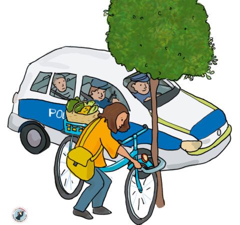 Illustration Nacharbeitung aus "Mannheim wimmelt": Ein Polizeiauto. Die Polizei sitzt vorne, ein Junge sitzt hinten. Es ist an dir zu entscheiden, warum.